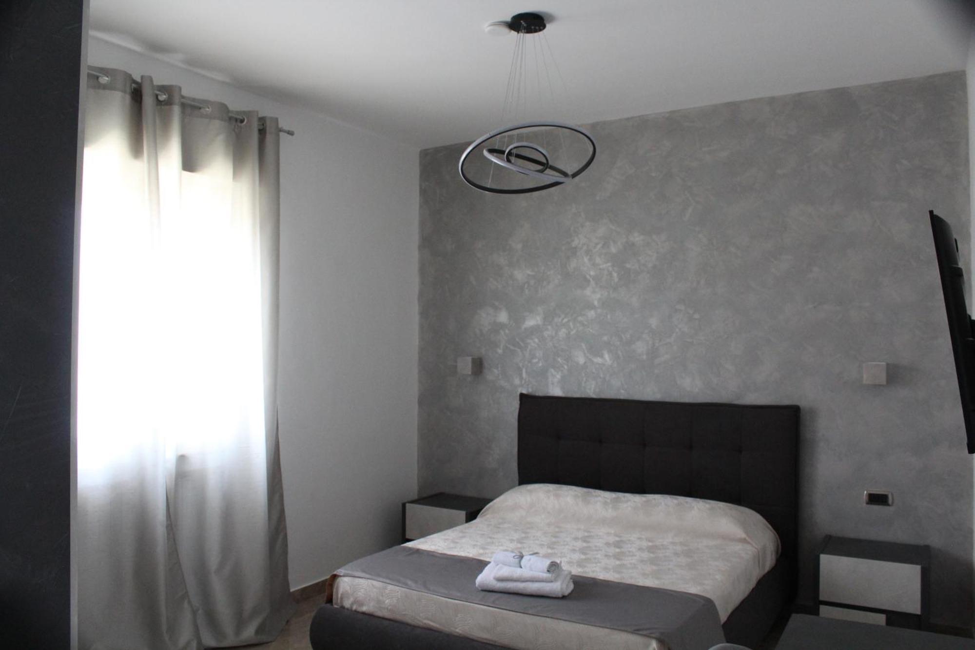 Bed and Breakfast Luca'S House Джовінаццо Екстер'єр фото